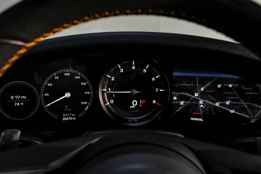 2023 Porsche - Image 24 of 31