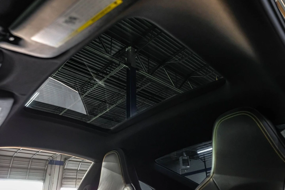 2023 Porsche - Image 28 of 31