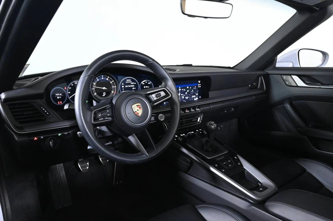 2023 Porsche 992 Carrera S - Image 4 of 5