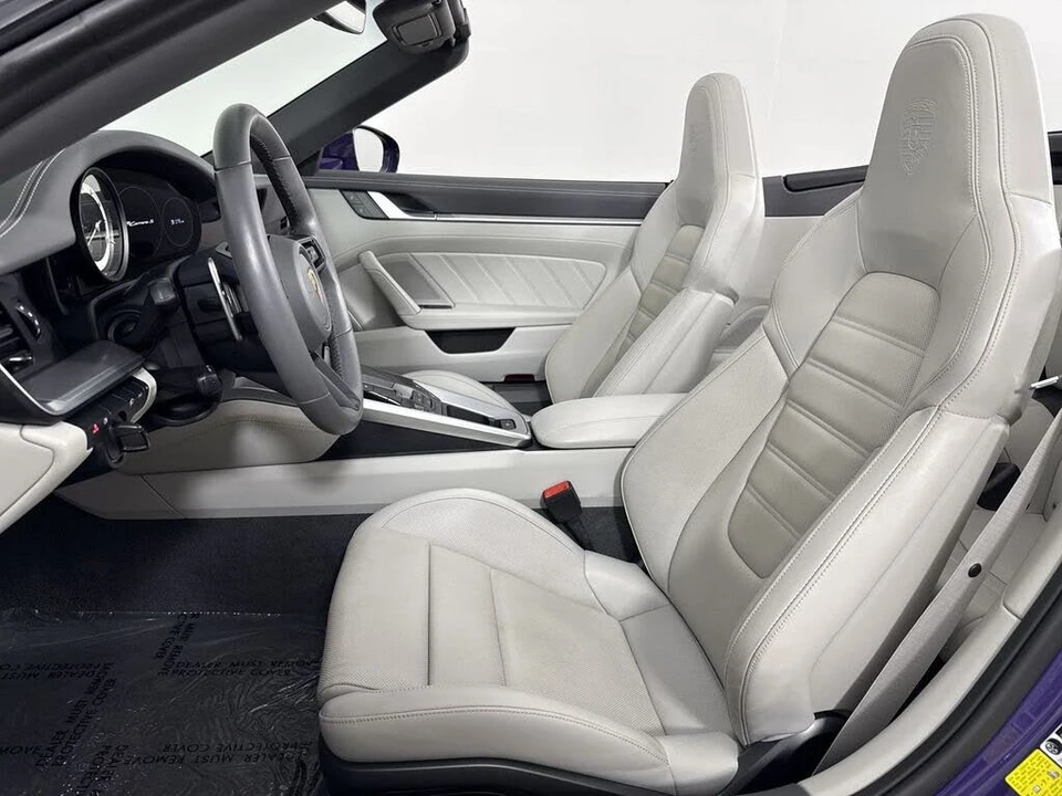 2023 Porsche 992 Carrera S - Image 5 of 31