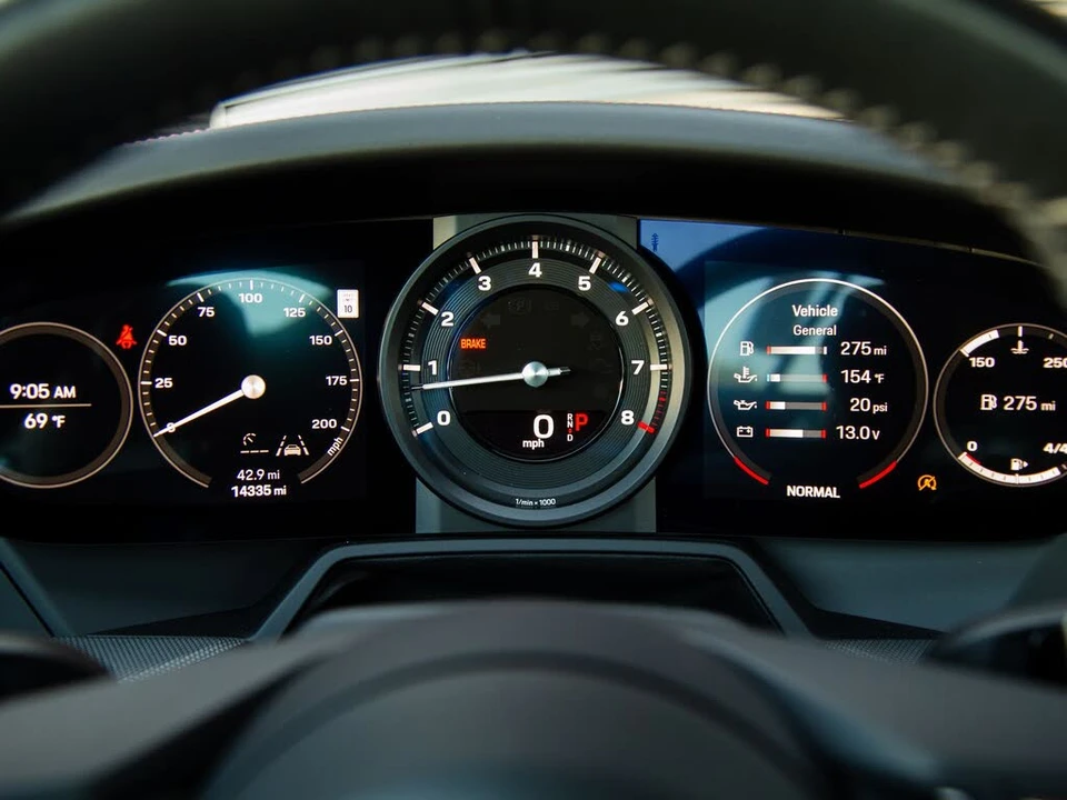 2023 Porsche 992 Carrera S - Image 17 of 28