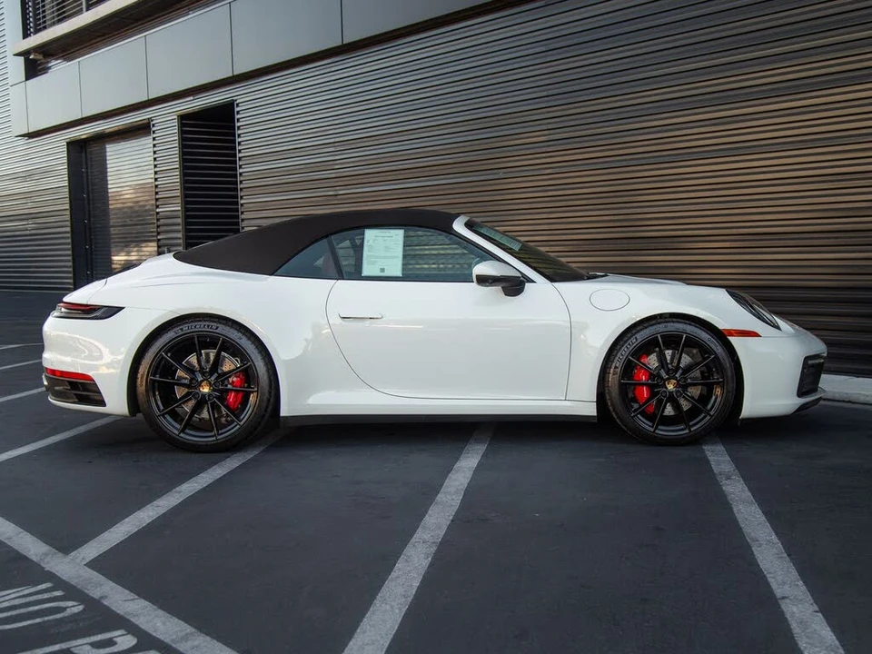 2023 Porsche 992 Carrera S - Image 8 of 28