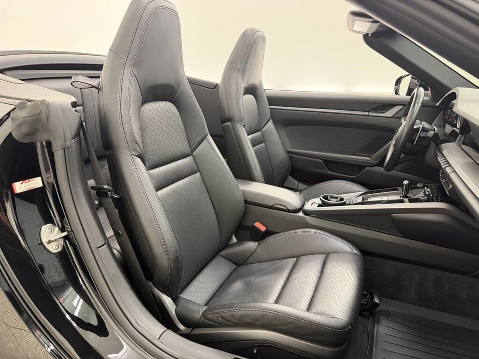 2023 Porsche 992 Carrera S - Image 25 of 31