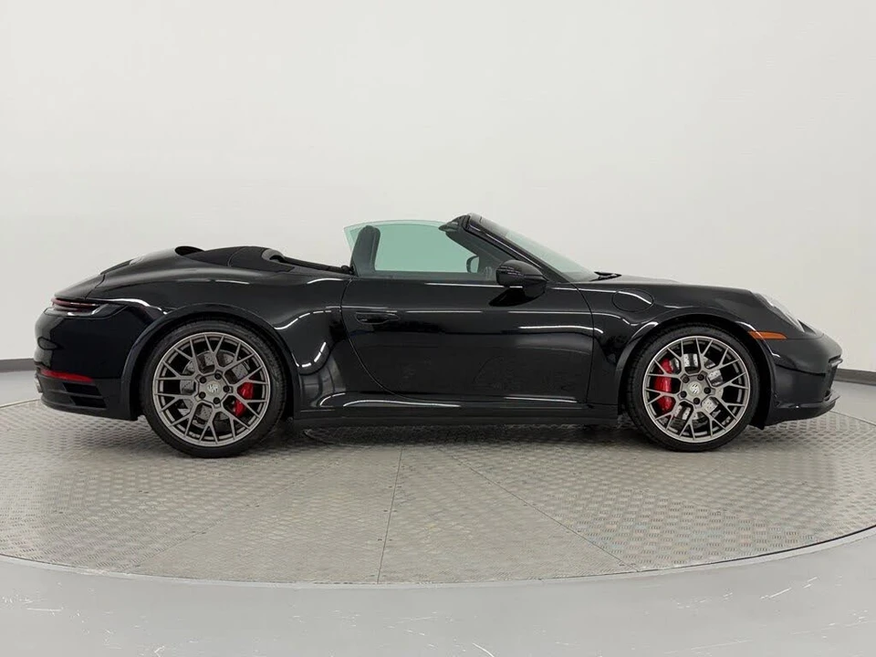 2023 Porsche 992 Carrera S - Image 8 of 31