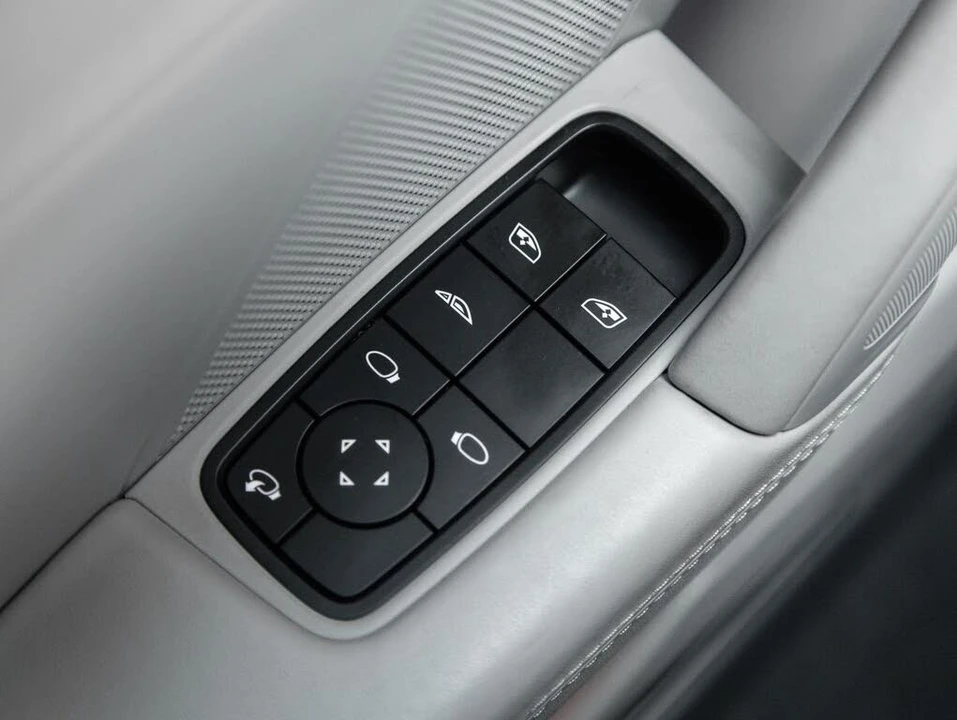 2023 Porsche 992 Carrera S - Image 21 of 31