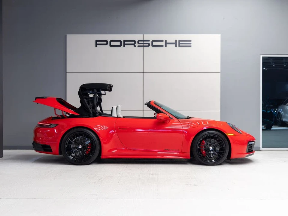 2023 Porsche 992 Carrera S - Image 9 of 31