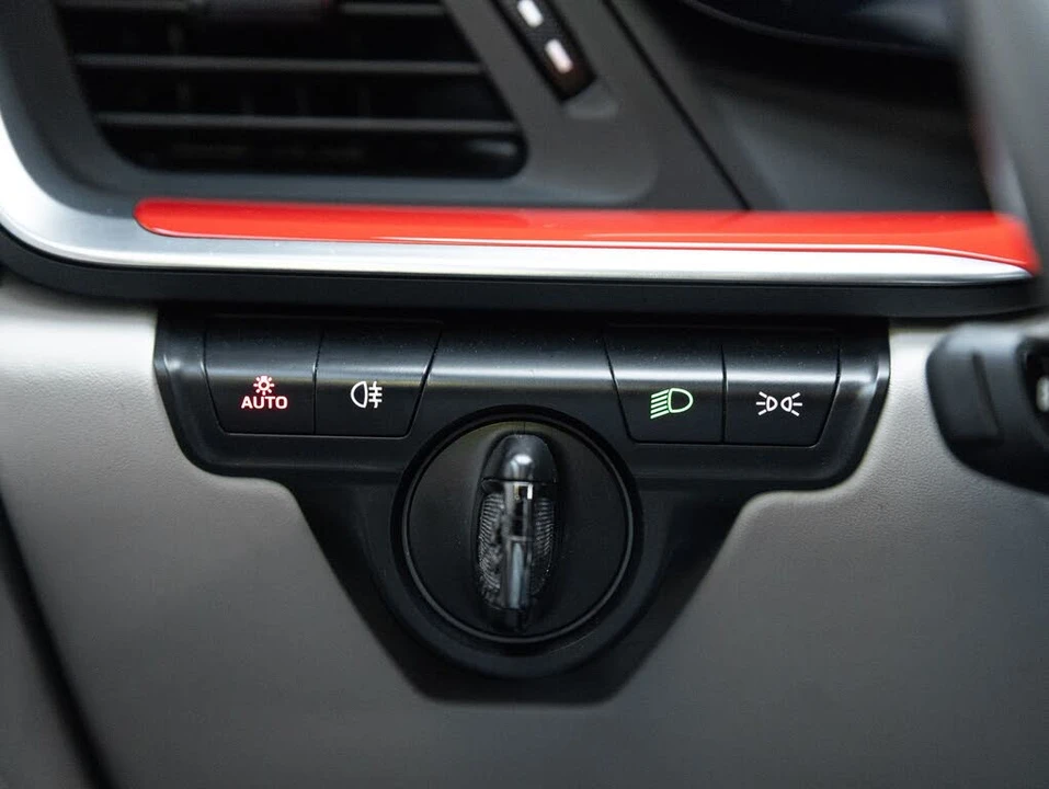 2023 Porsche 992 Carrera S - Image 19 of 31