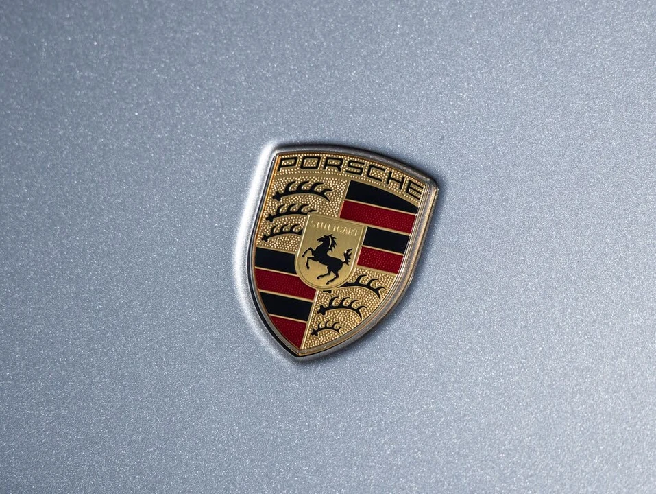 2023 Porsche 992 Carrera S - Image 17 of 31