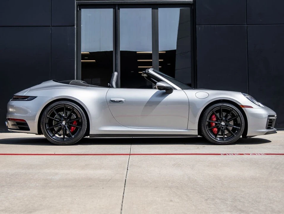 2023 Porsche 992 Carrera S - Image 12 of 31