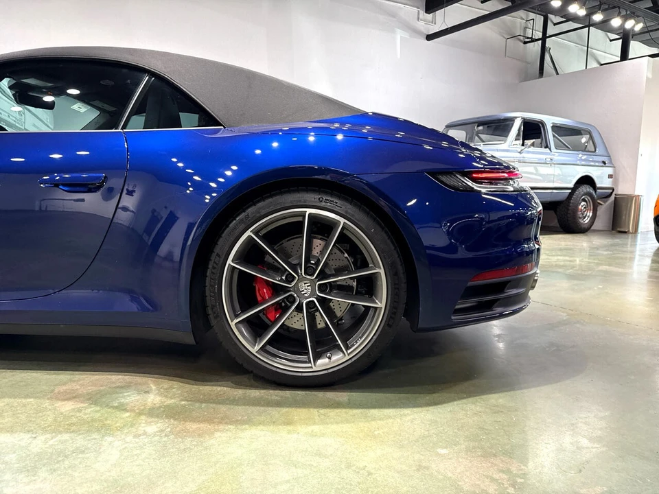 2023 Porsche 992 Carrera S - Image 5 of 21