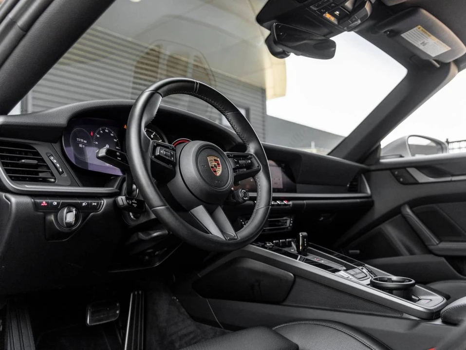 2023 Porsche 992 Carrera S - Image 4 of 5