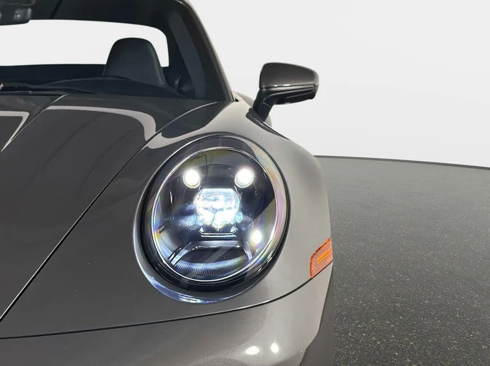 2023 Porsche 992 Carrera S - Image 17 of 31