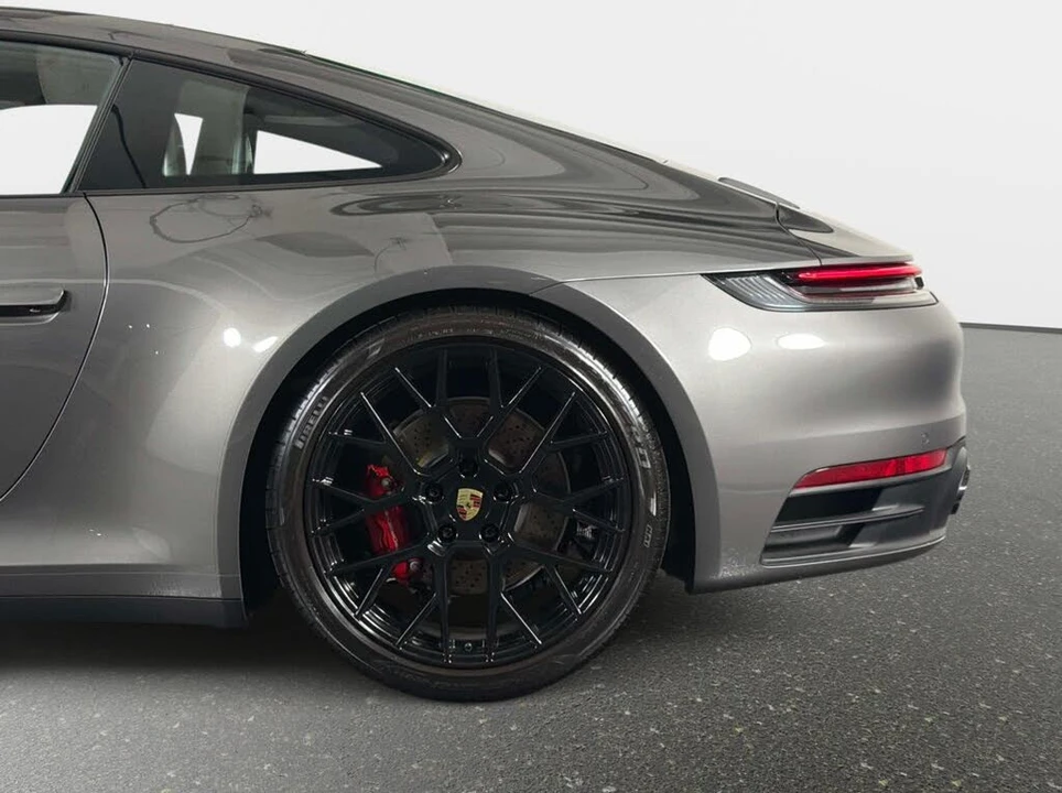 2023 Porsche 992 Carrera S - Image 12 of 31