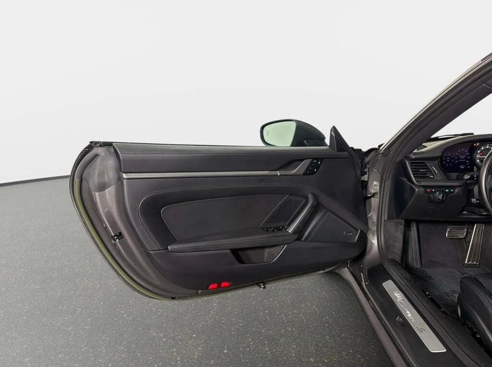 2023 Porsche 992 Carrera S - Image 25 of 31