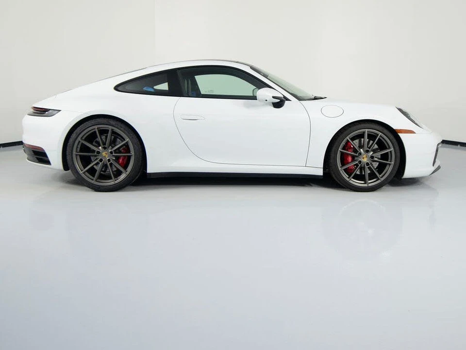 2023 Porsche 992 Carrera S - Image 11 of 31