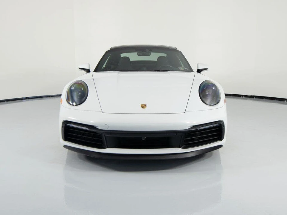 2023 Porsche 992 Carrera S - Image 13 of 31