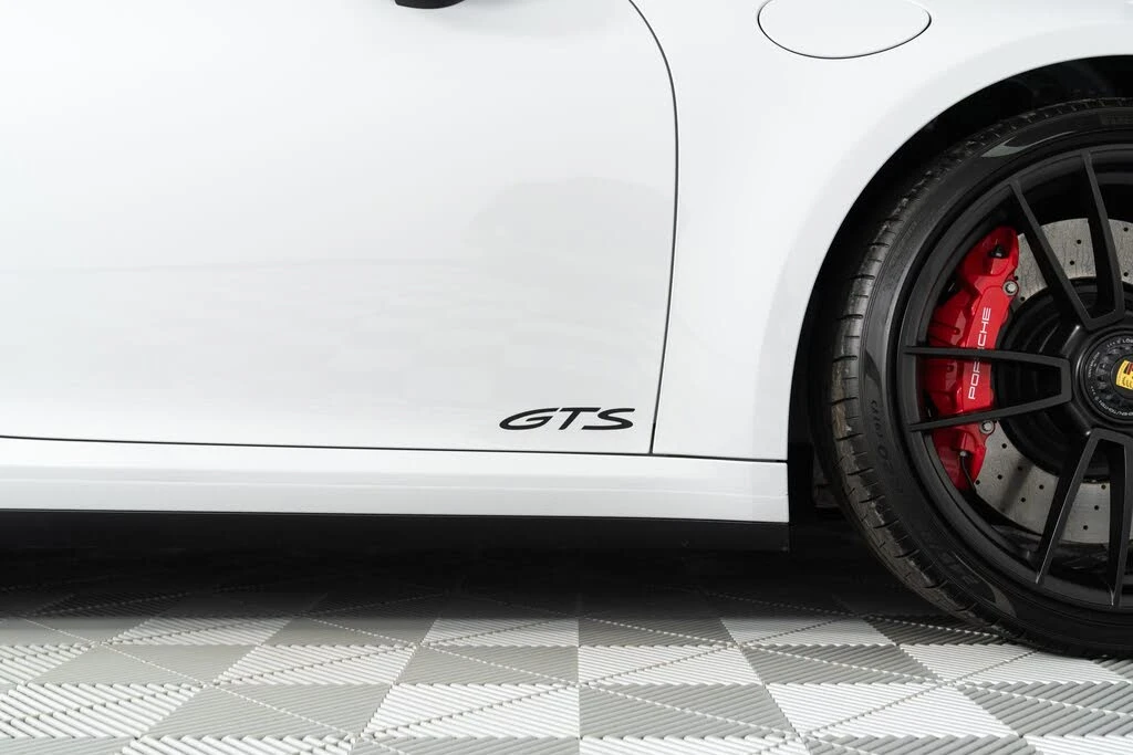 2023 Porsche 992 Carrera S - Image 25 of 31