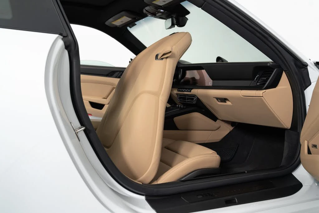 2023 Porsche 992 Carrera S - Image 12 of 31