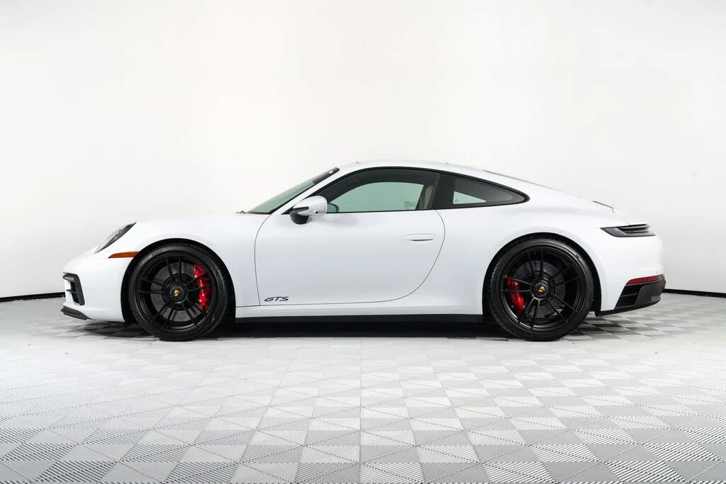 2023 Porsche 992 Carrera S - Image 17 of 31