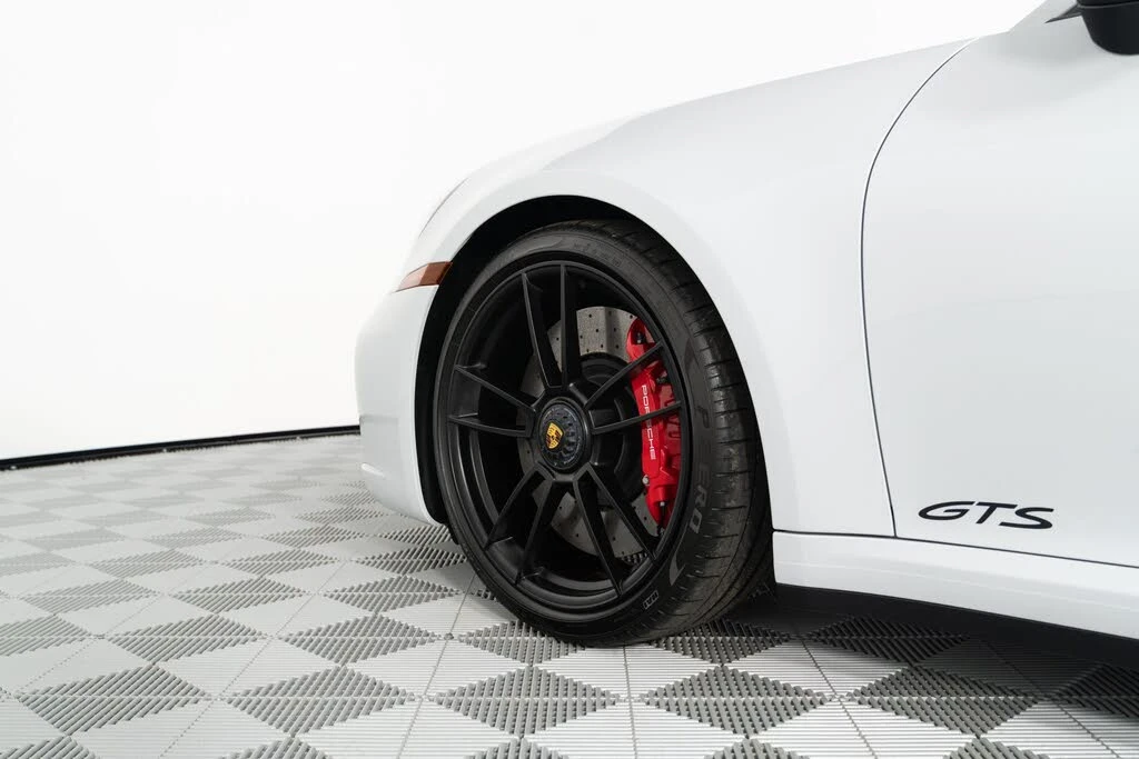2023 Porsche 992 Carrera S - Image 18 of 31