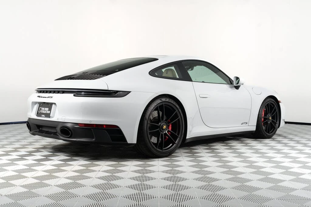 2023 Porsche 992 Carrera S - Image 8 of 31