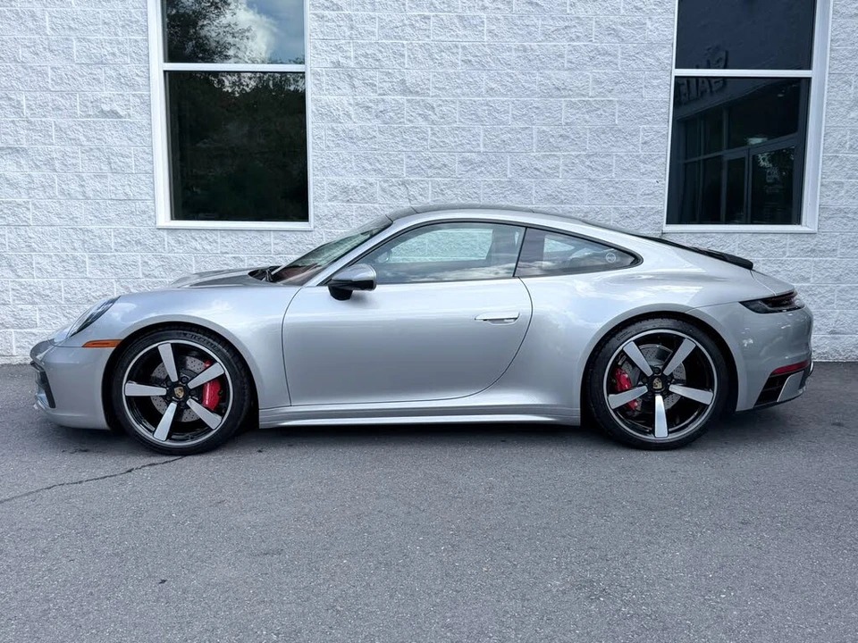 2023 Porsche 992 Carrera S - Image 6 of 31