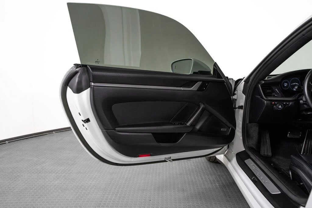 2023 Porsche 992 Carrera S - Image 15 of 31