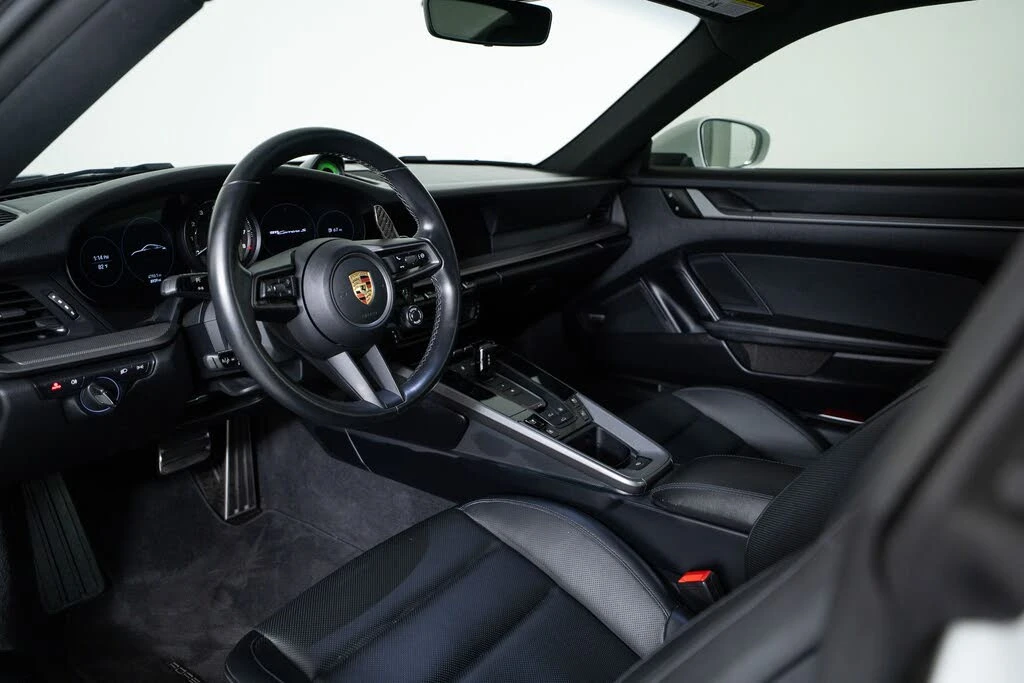 2023 Porsche 992 Carrera S - Image 17 of 31