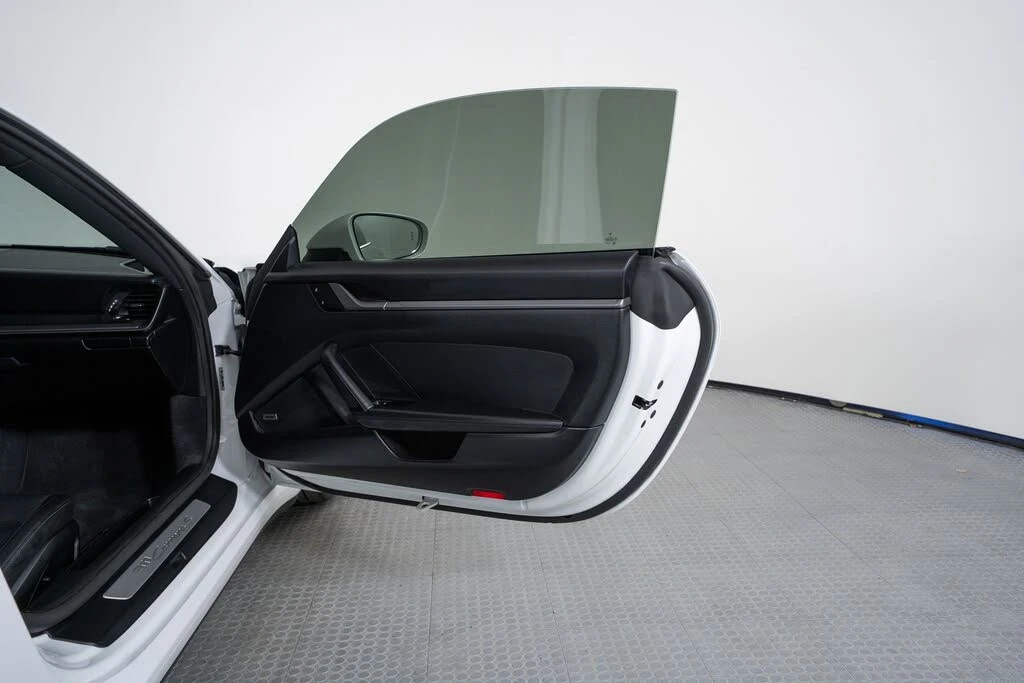 2023 Porsche 992 Carrera S - Image 31 of 31