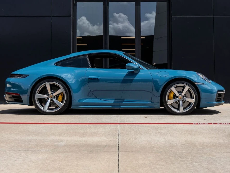 2023 Porsche 992 Carrera S - Image 12 of 31