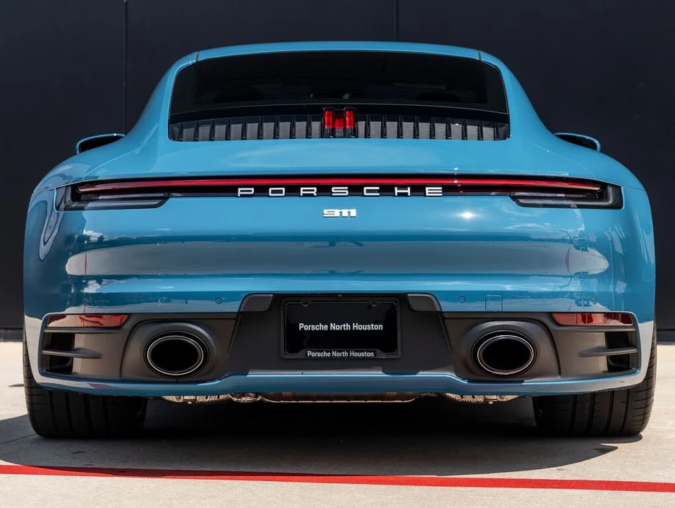 2023 Porsche 992 Carrera S - Image 10 of 31