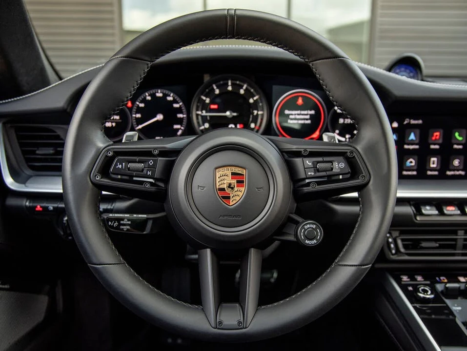 2023 Porsche 992 Carrera S - Image 28 of 31