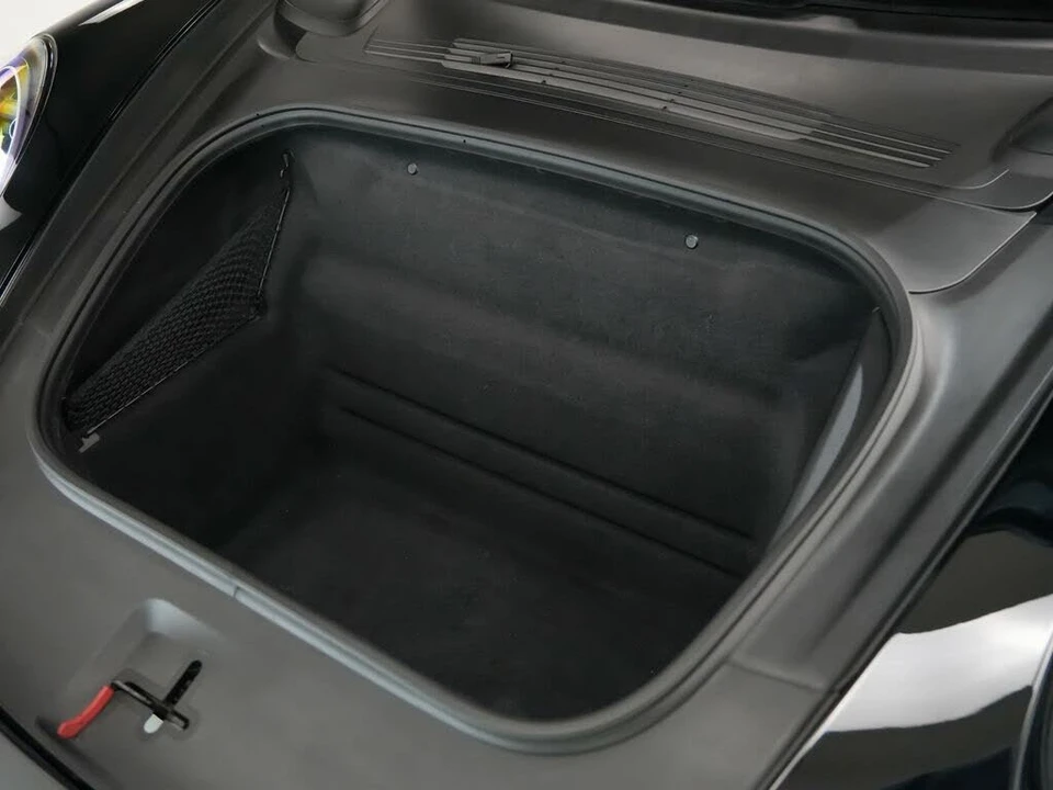 2023 Porsche 992 Carrera S - Image 13 of 31