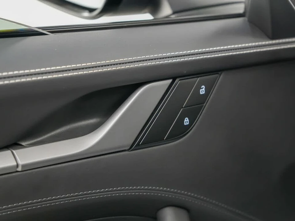 2023 Porsche 992 Carrera S - Image 19 of 31