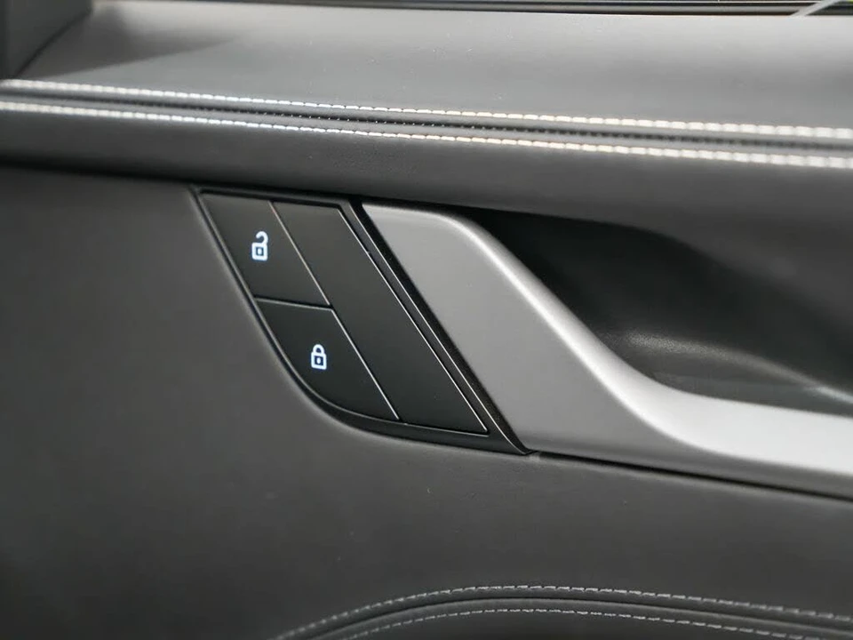 2023 Porsche 992 Carrera S - Image 15 of 31