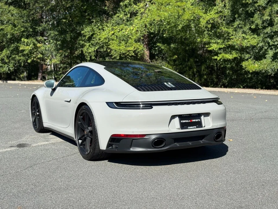 2023 Porsche 992 Carrera S - Image 8 of 31
