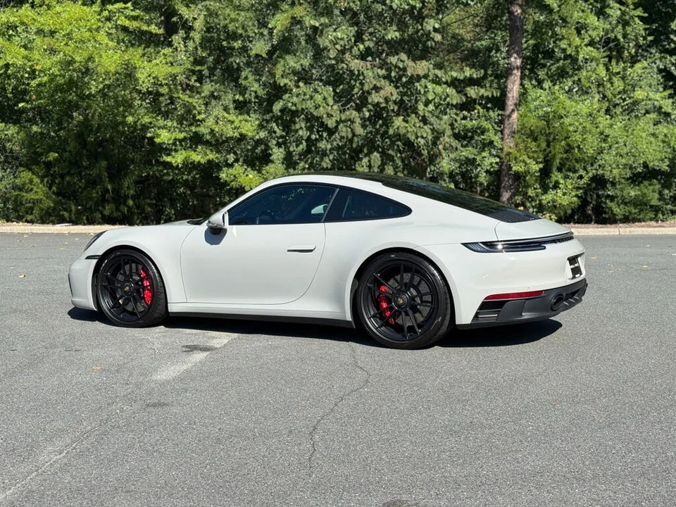 2023 Porsche 992 Carrera S - Image 7 of 31