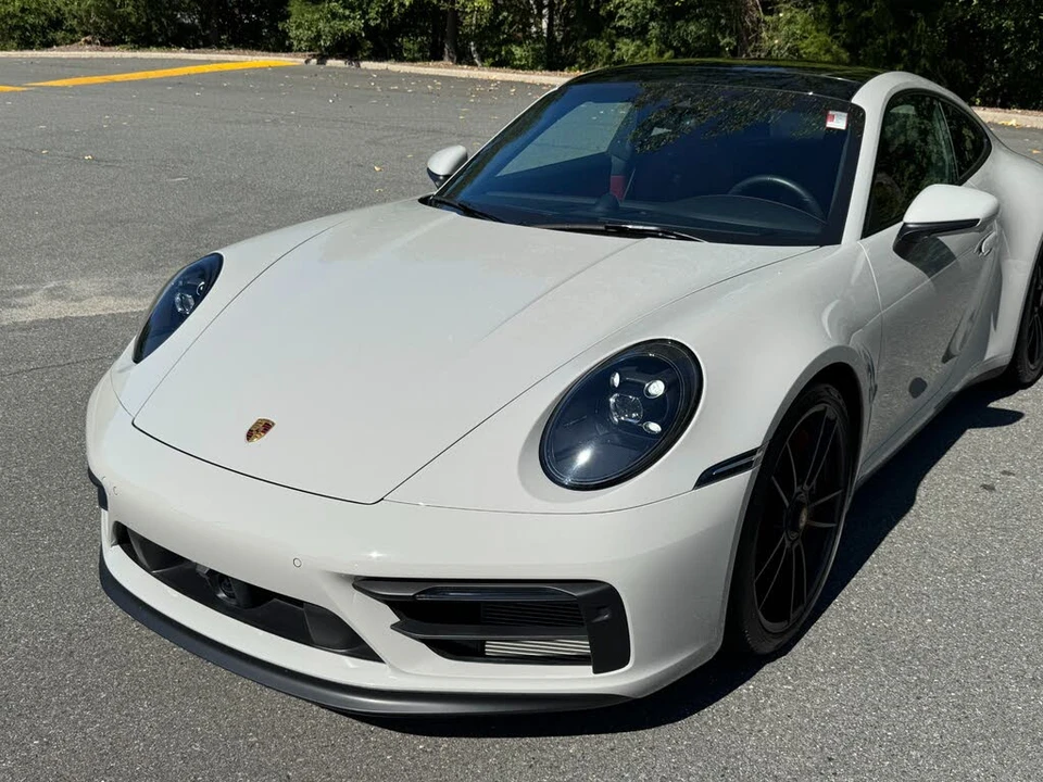 2023 Porsche 992 Carrera S - Image 18 of 31