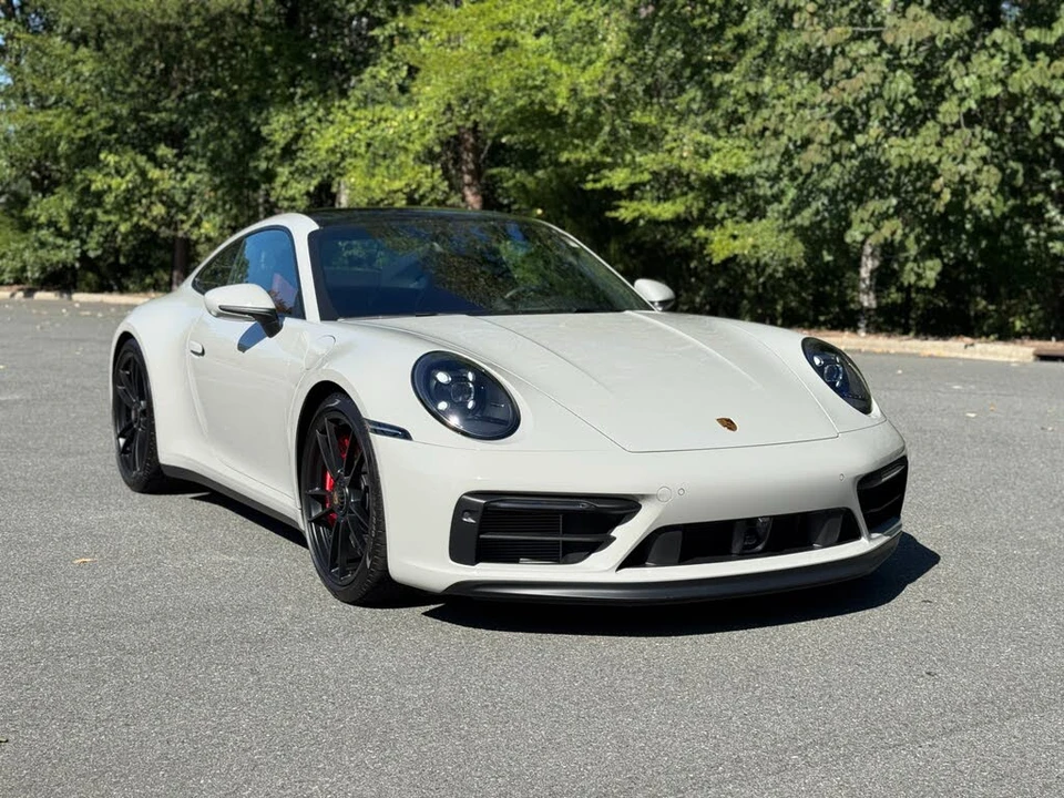 2023 Porsche 992 Carrera S - Image 16 of 31