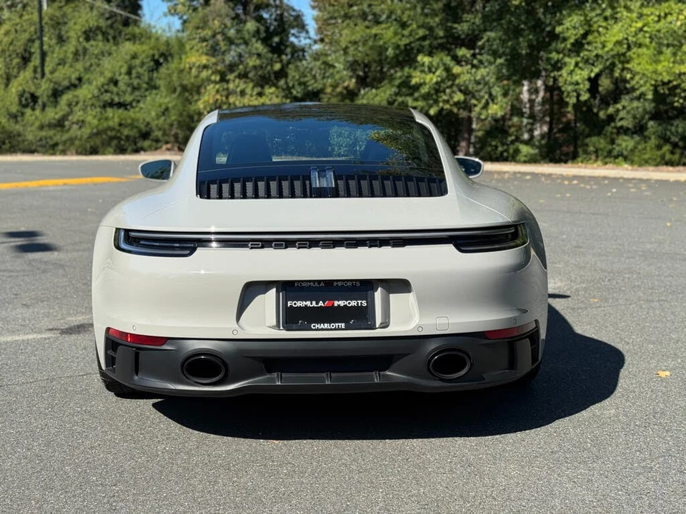 2023 Porsche 992 Carrera S - Image 10 of 31