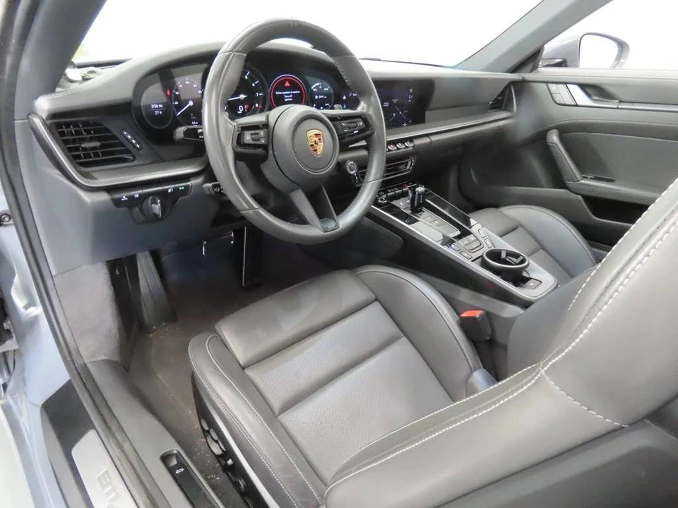 2023 Porsche 992 Carrera S - Image 4 of 5