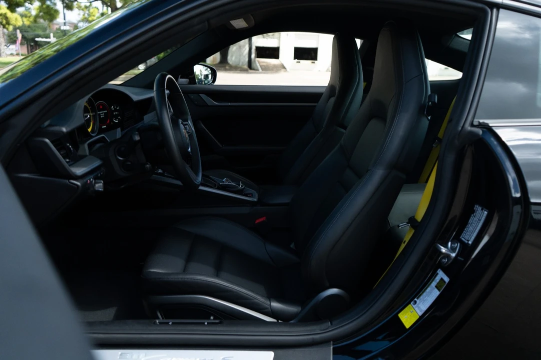 2023 Porsche 992 Carrera S - Image 6 of 31