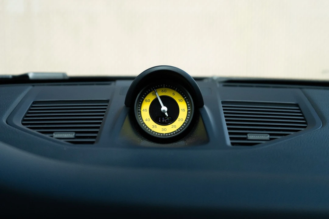 2023 Porsche 992 Carrera S - Image 24 of 31