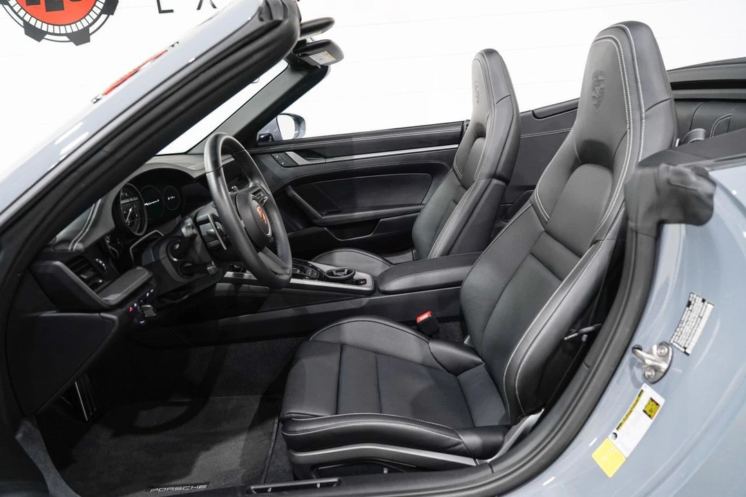 2023 Porsche 992 Carrera S - Image 9 of 21