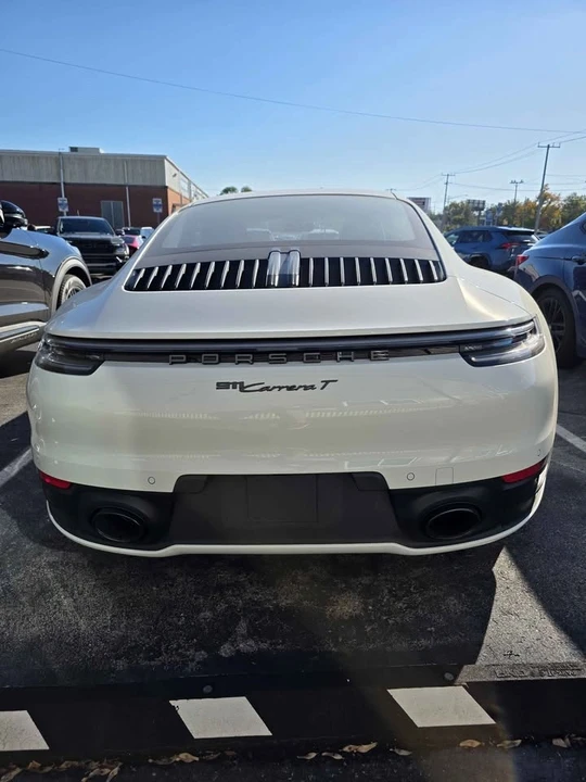 2023 Porsche 992 Carrera T - Image 7 of 10