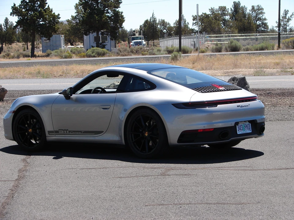 2023 Porsche 992 Carrera T - Image 13 of 31