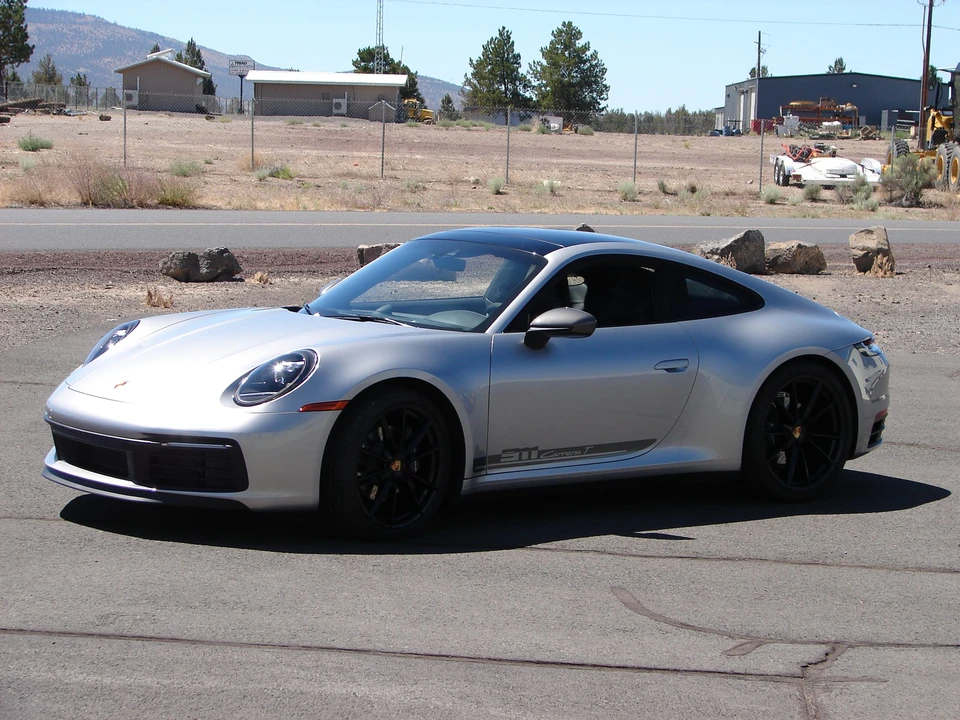 2023 Porsche 992 Carrera T - Image 6 of 31