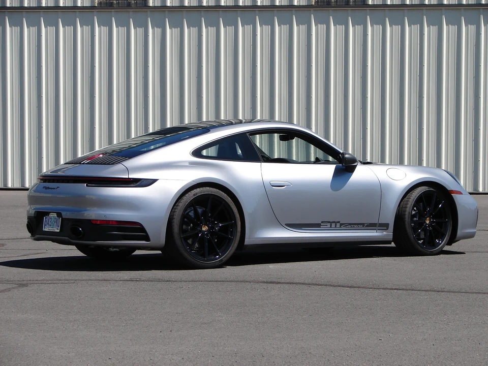 2023 Porsche 992 Carrera T - Image 28 of 31