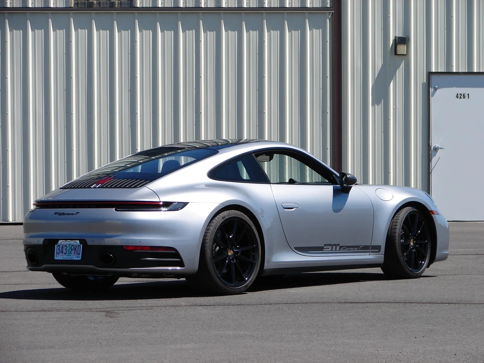 2023 Porsche 992 Carrera T - Image 26 of 31