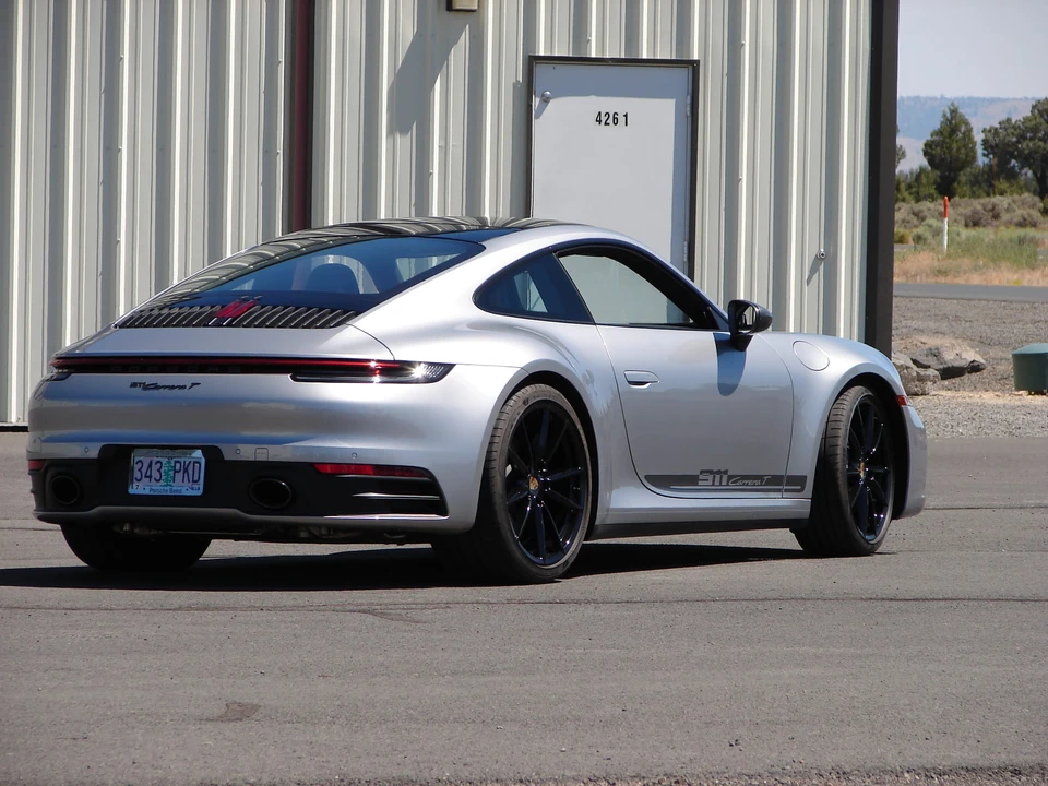 2023 Porsche 992 Carrera T - Image 22 of 31